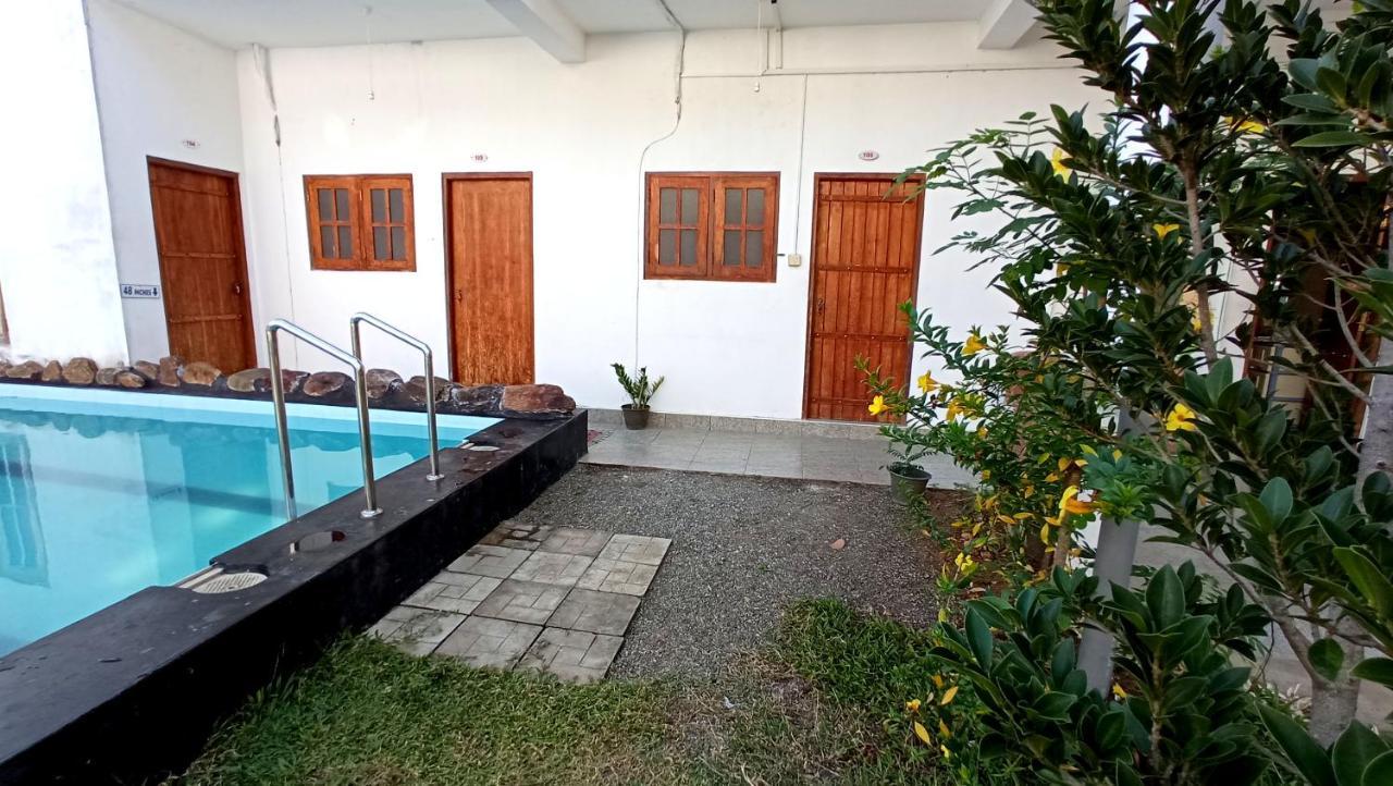 River Side & Swimming Pool Bed and Breakfast Udawalawe Εξωτερικό φωτογραφία