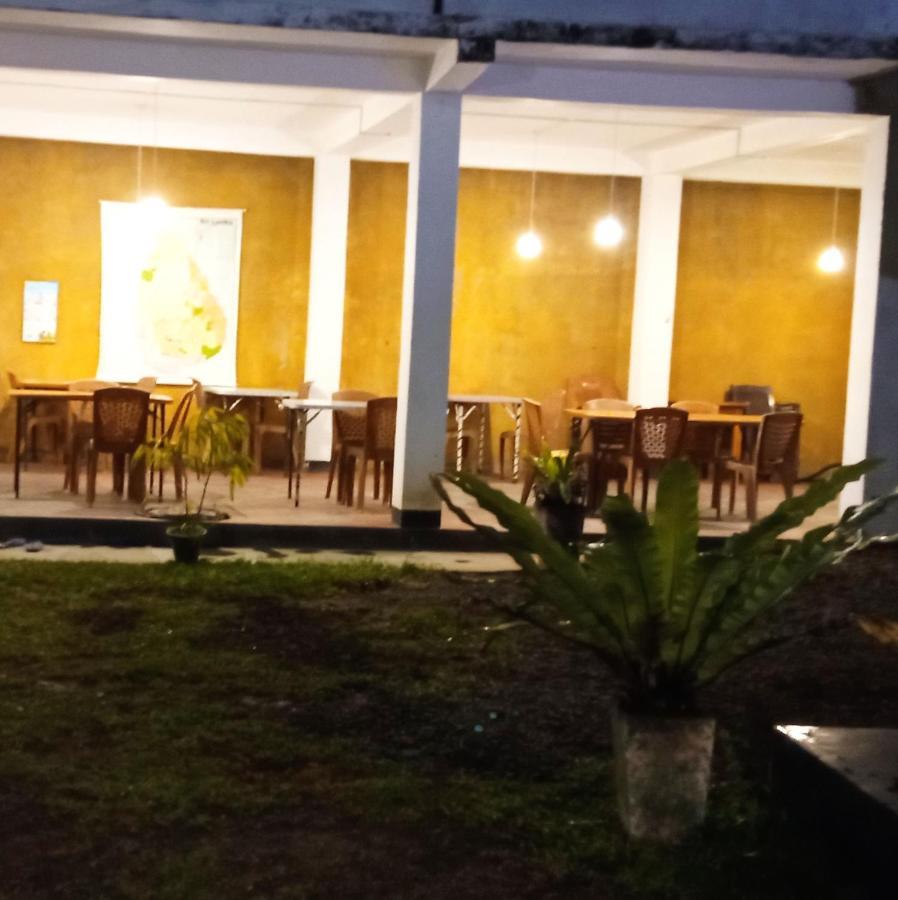 River Side & Swimming Pool Bed and Breakfast Udawalawe Εξωτερικό φωτογραφία