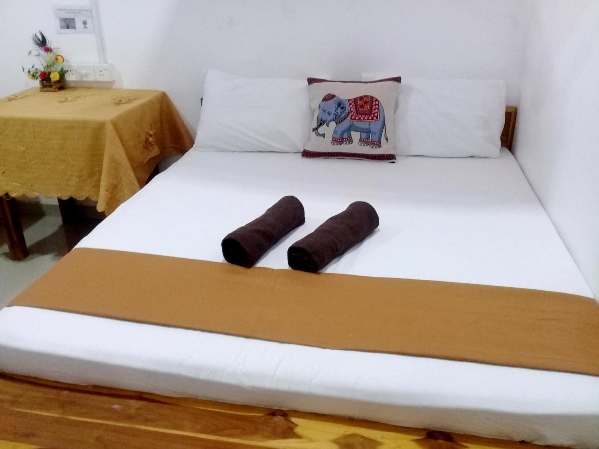 River Side & Swimming Pool Bed and Breakfast Udawalawe Εξωτερικό φωτογραφία