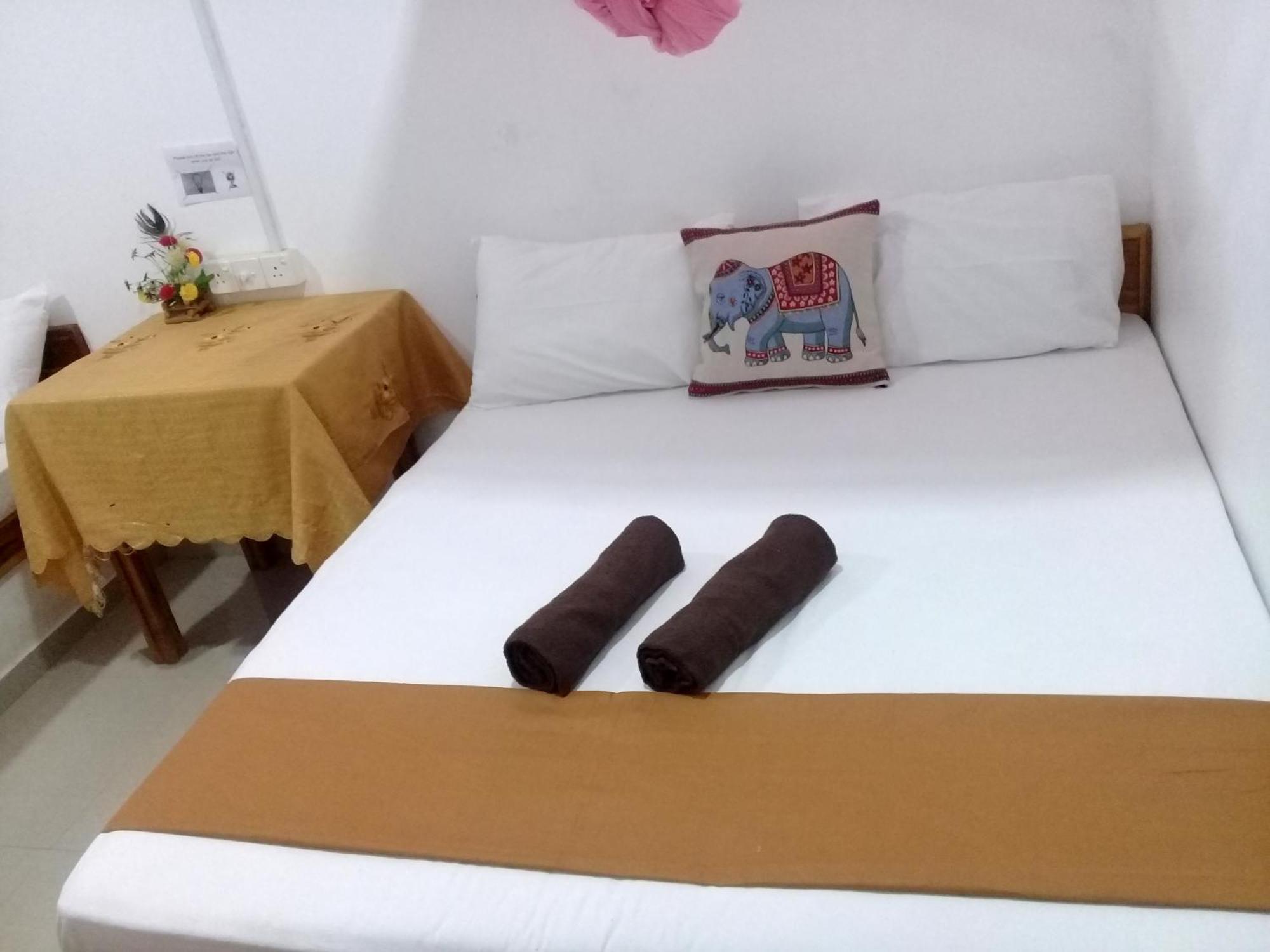 River Side & Swimming Pool Bed and Breakfast Udawalawe Εξωτερικό φωτογραφία